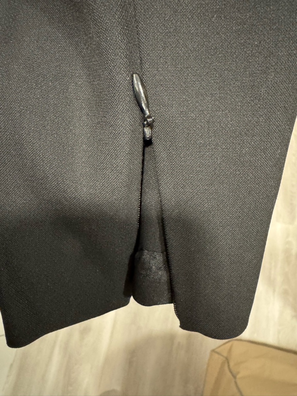 Classiques Entier Black Cropped Ankle Pants - Picture 6 of 8